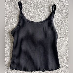 Black lettuce-edged tank top
